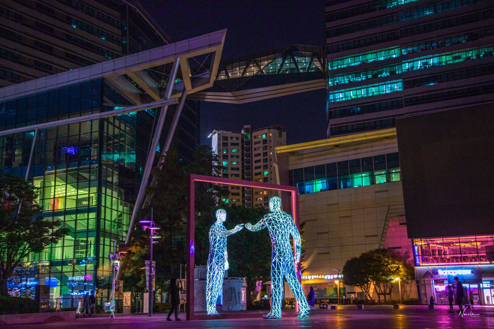 Seoul Digital Media City (DMC) Tekuma Frenchman